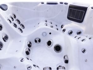 ULTIMATE Serisi 5 Kişilik Bahçe ve Teras Tipi Dış Mekan Spa Jakuzi